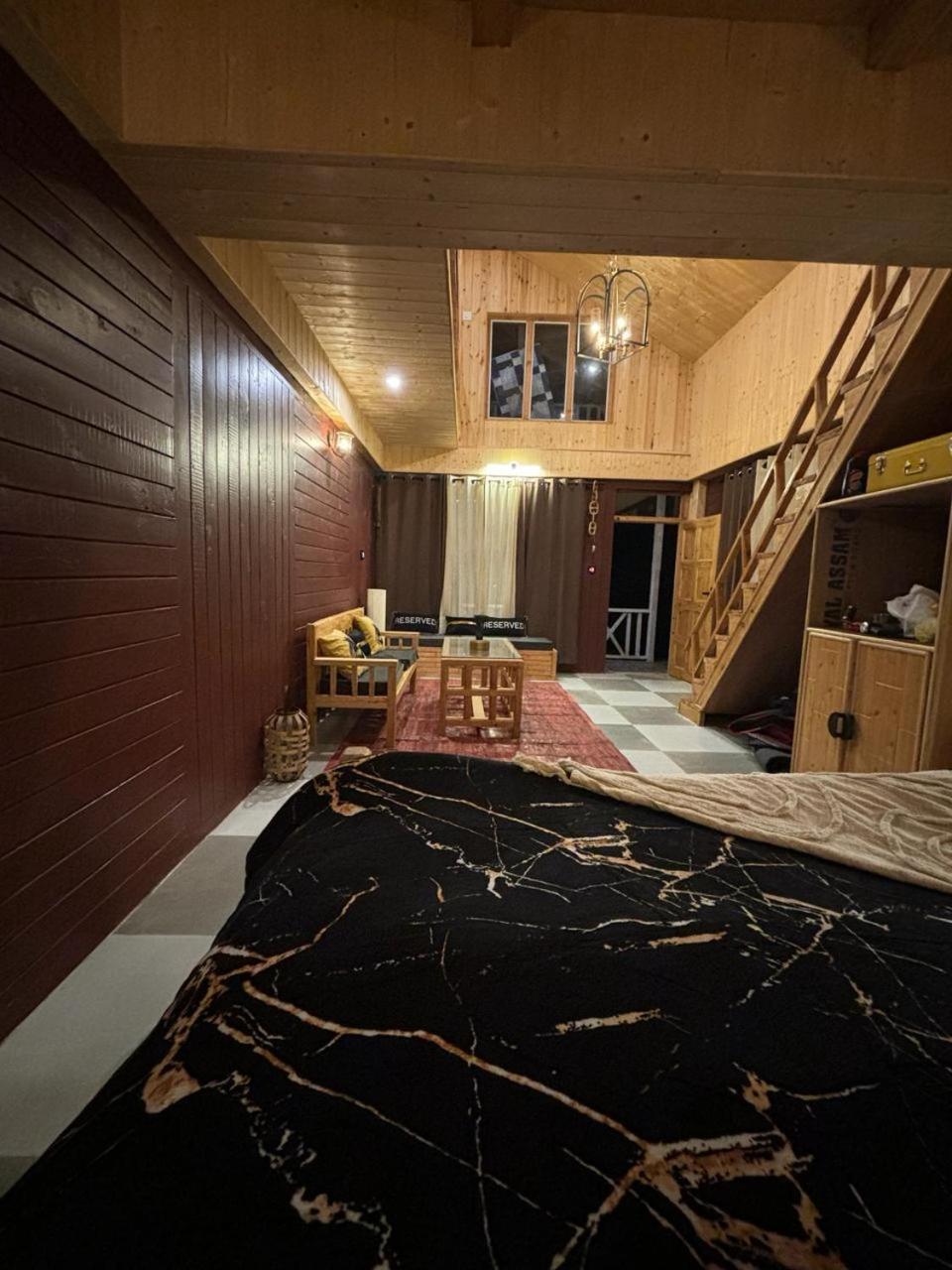 Soho House Apartman Jibhi Kültér fotó