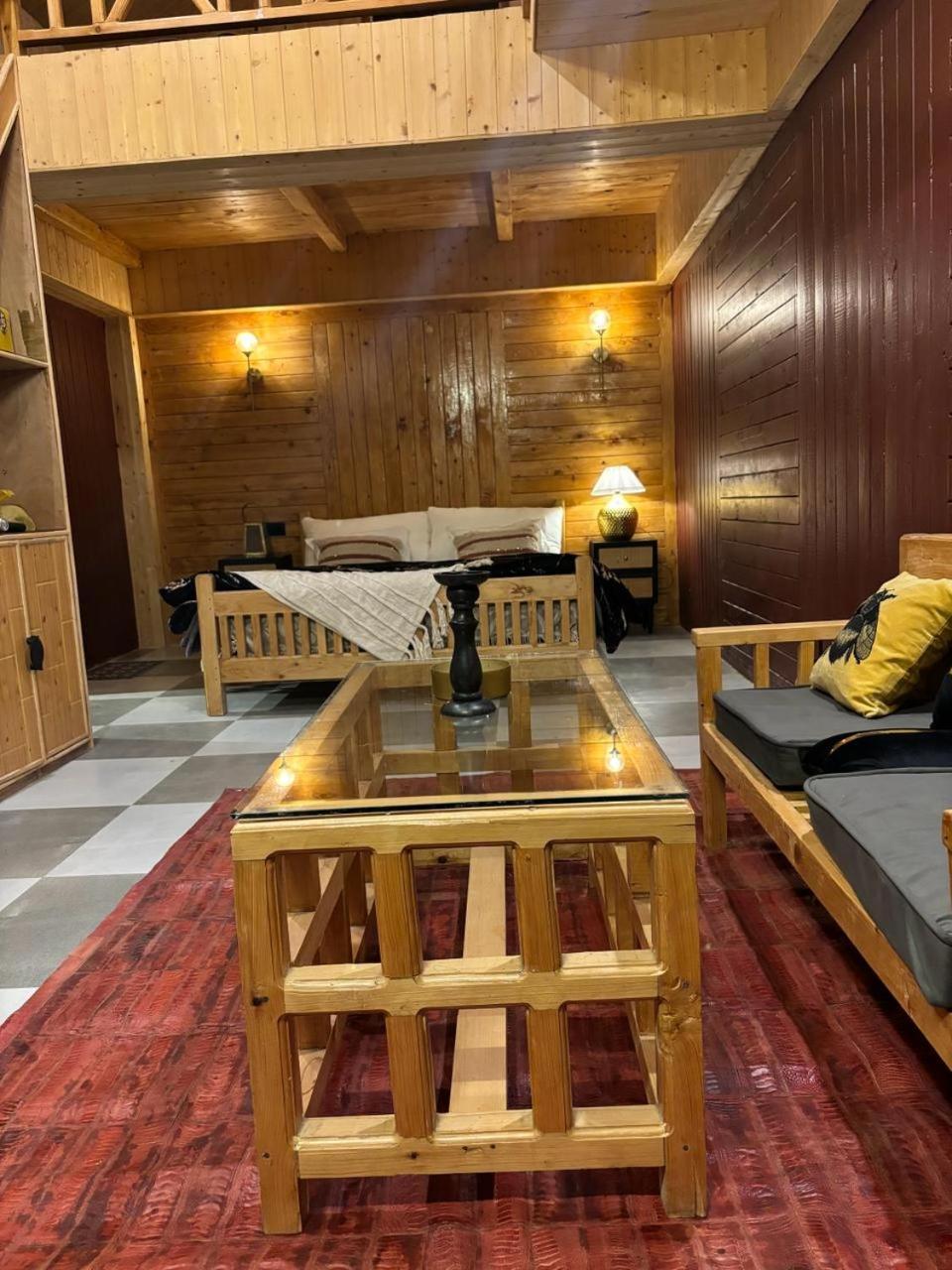 Soho House Apartman Jibhi Kültér fotó