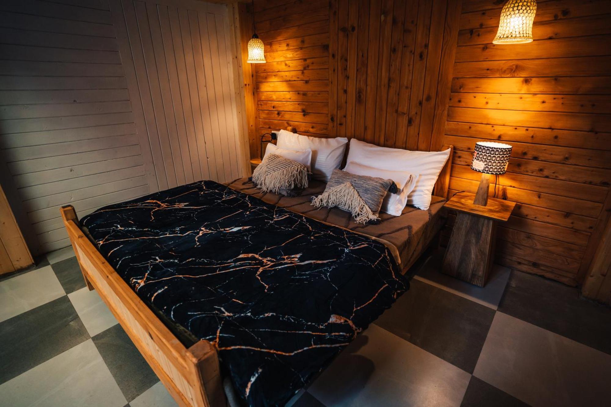 Soho House Apartman Jibhi Kültér fotó