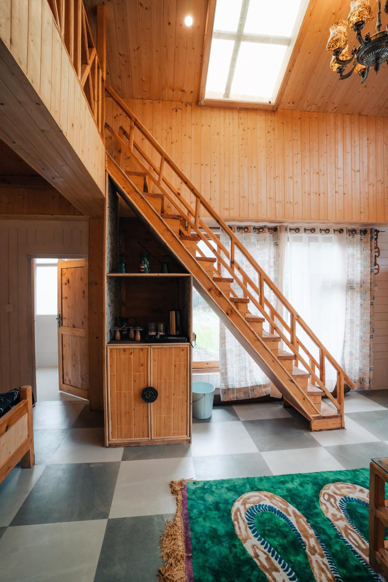 Soho House Apartman Jibhi Kültér fotó