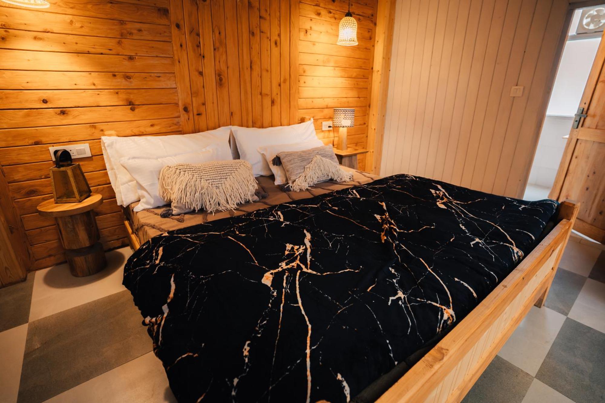 Soho House Apartman Jibhi Kültér fotó